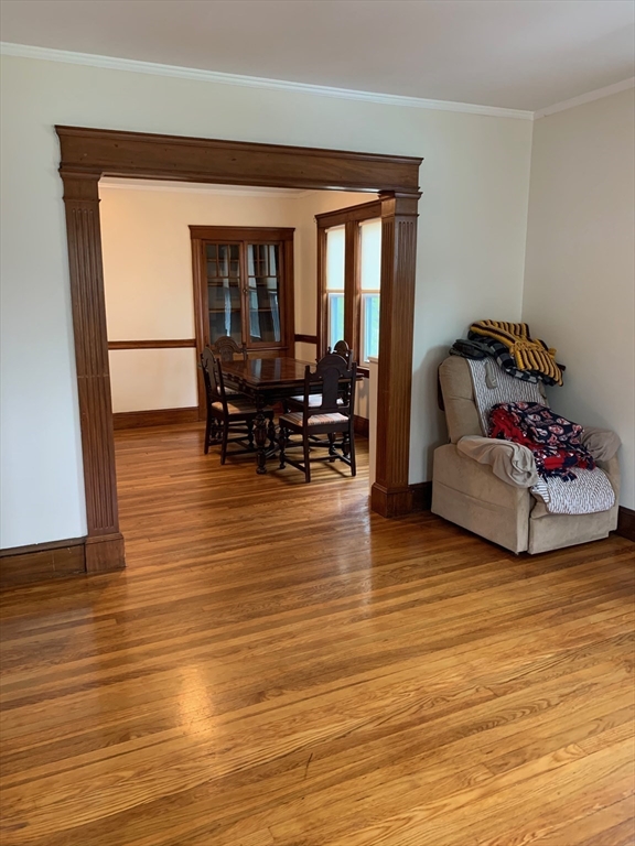 91 Landseer St 1