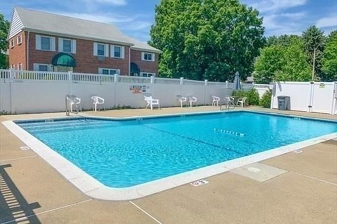 119 Emerson Gardens Rd #119, Lexington, MA Photo #12