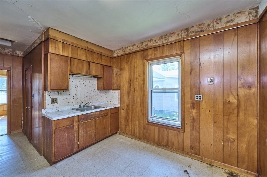 15 Moray St, Lynn, MA, 15 Moray St, Lynn, MA Photo #6