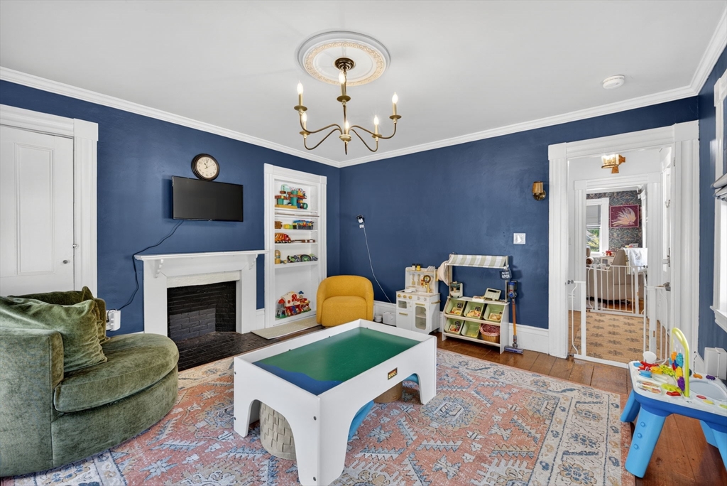 269 Green St, Stoneham, MA Photo #10