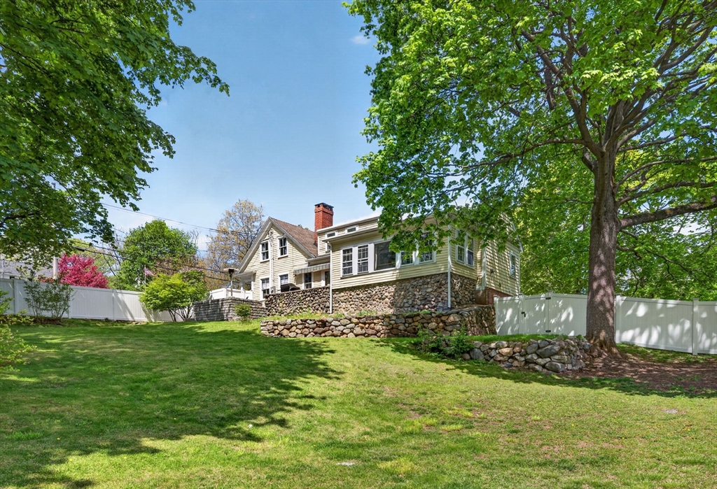 269 Green St, Stoneham, MA Photo #34