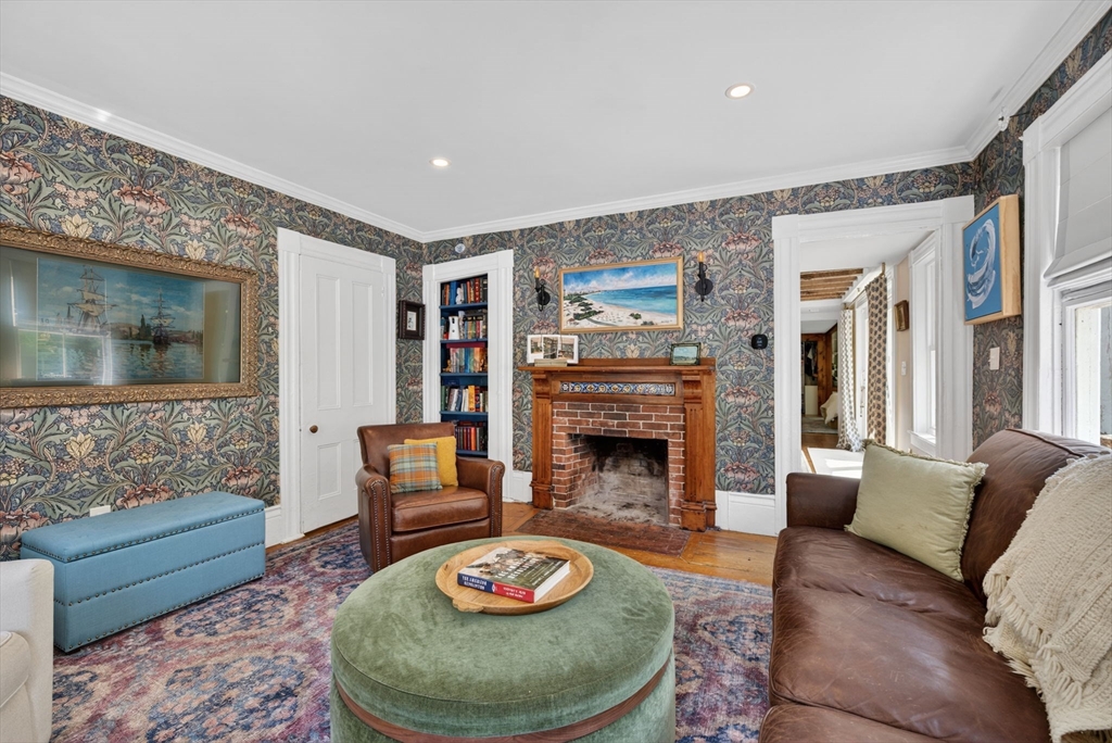 269 Green St, Stoneham, MA Photo #8