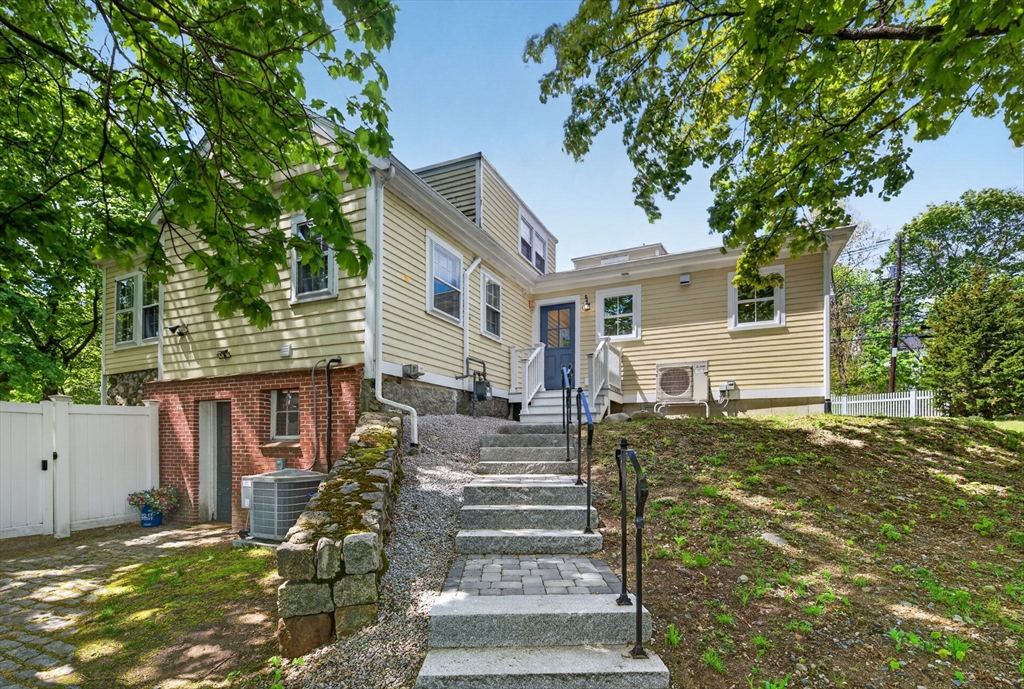269 Green St, Stoneham, MA Photo #36