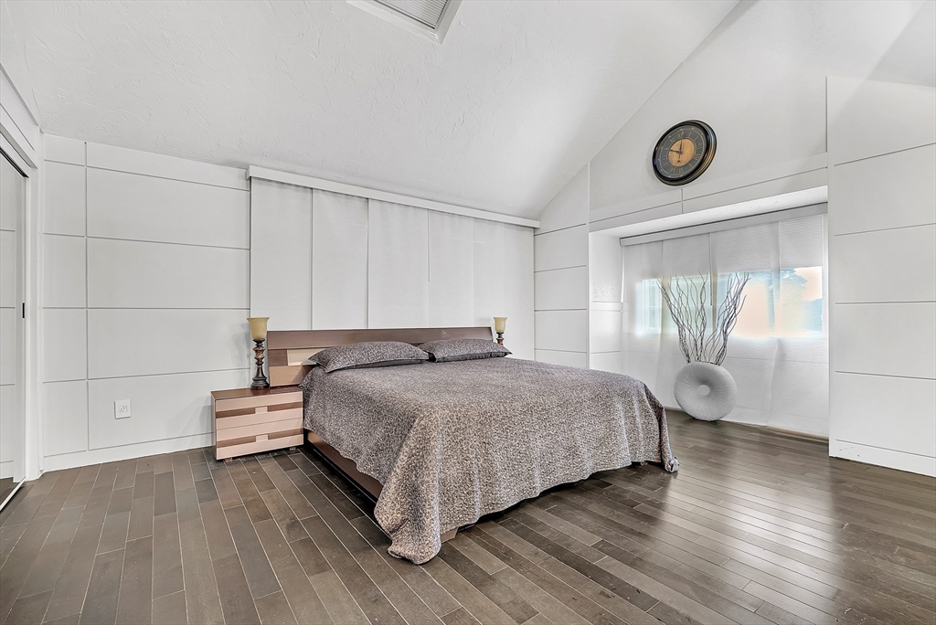 Canton, Massachusetts 02021, United States, 2 Bedrooms Bedrooms, ,3 BathroomsBathrooms,Residential,Contingent,149670