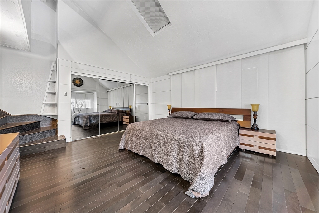 Canton, Massachusetts 02021, United States, 2 Bedrooms Bedrooms, ,3 BathroomsBathrooms,Residential,Contingent,149670