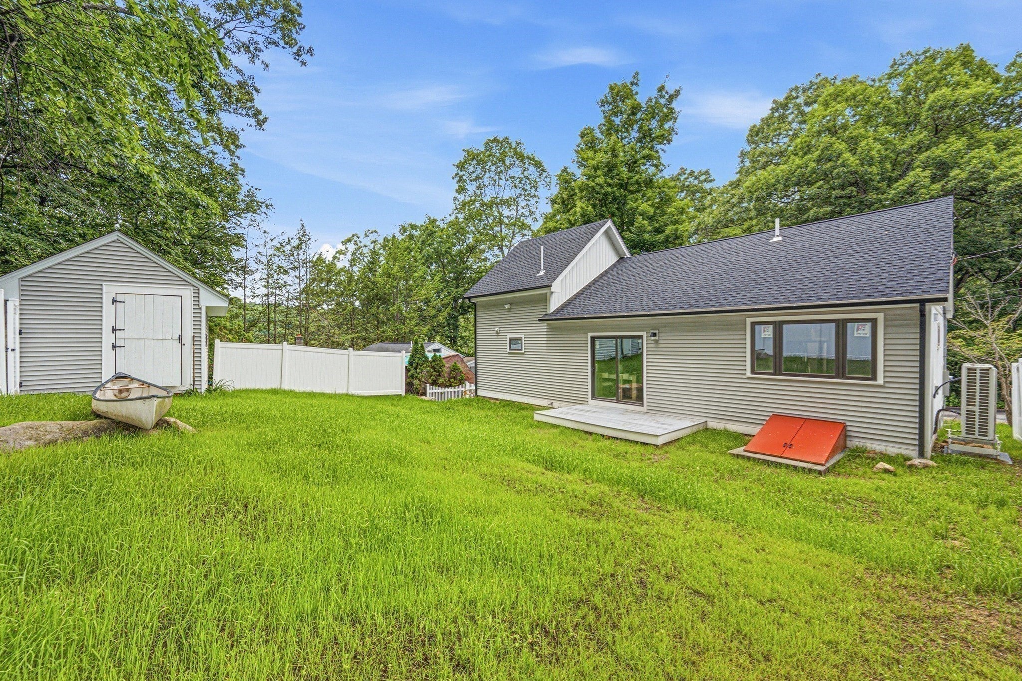 6 Amherst Rd