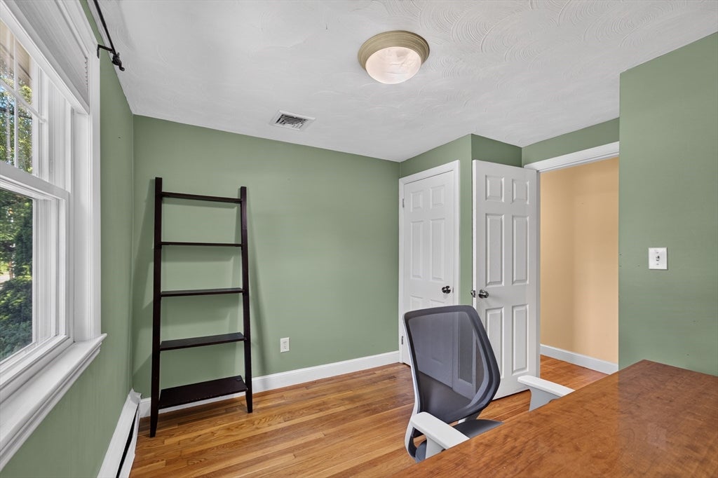 462 Chestnut St, Needham, MA Photo #25