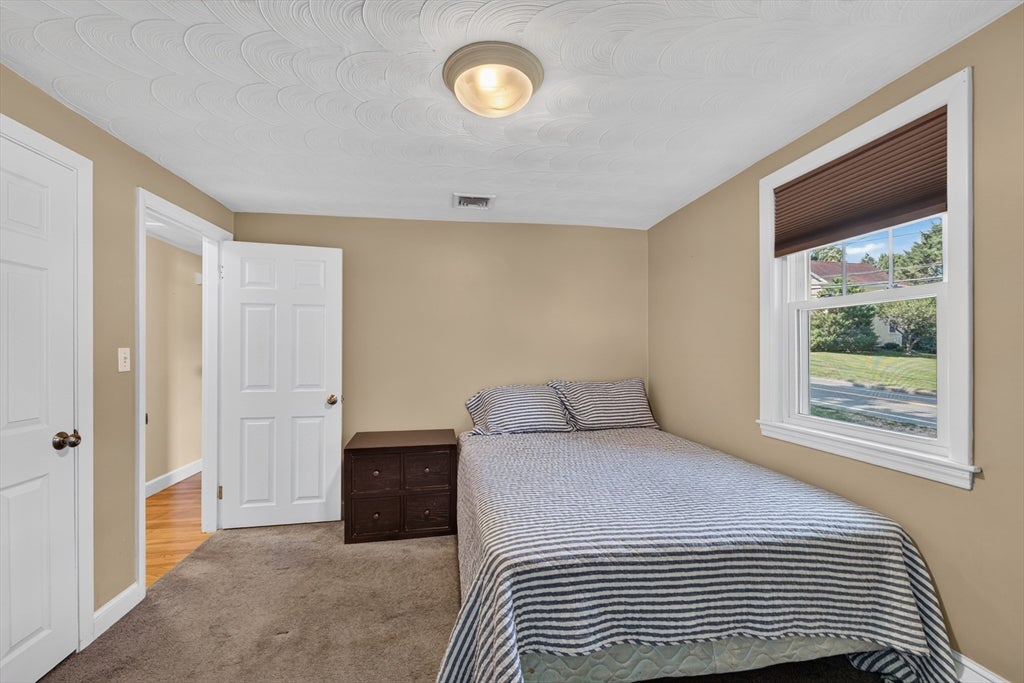 462 Chestnut St, Needham, MA Photo #29