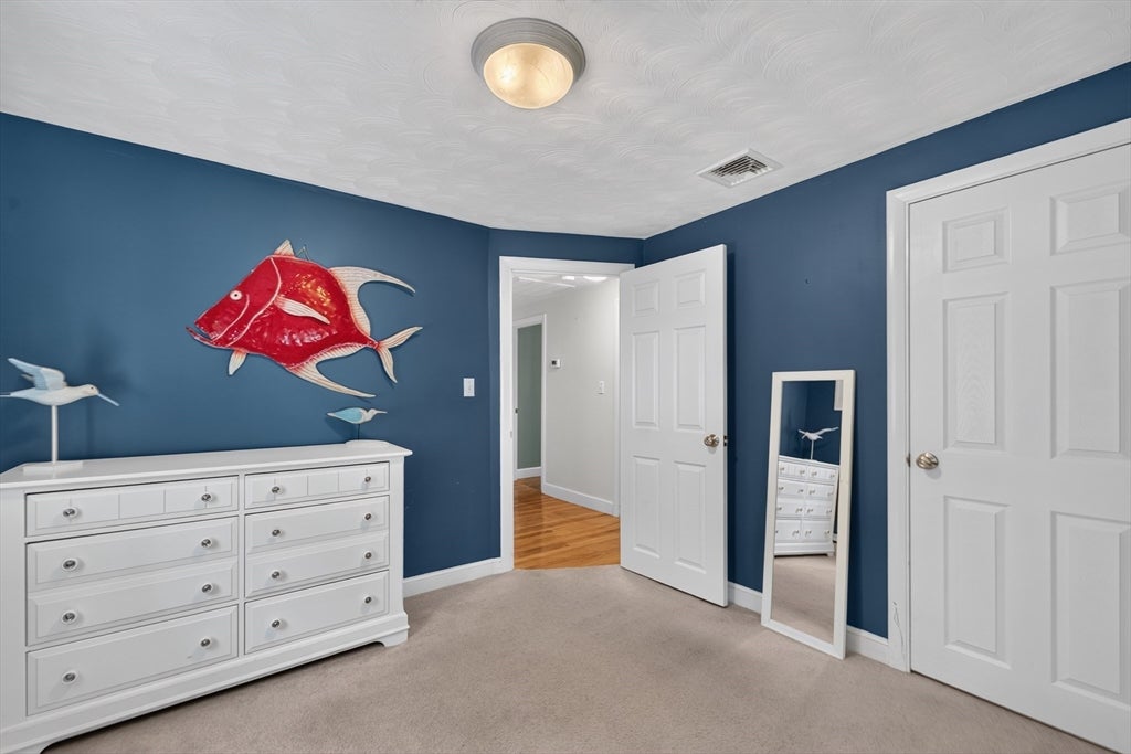 462 Chestnut St, Needham, MA Photo #32