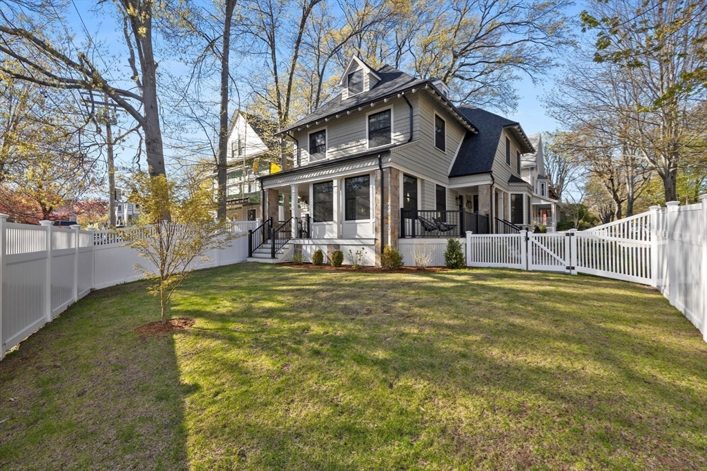 8 Stetson St, Brookline, MA Photo #35