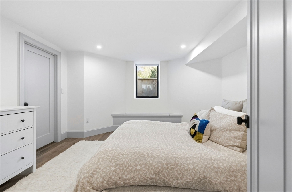 8 Stetson St, Brookline, MA Photo #33