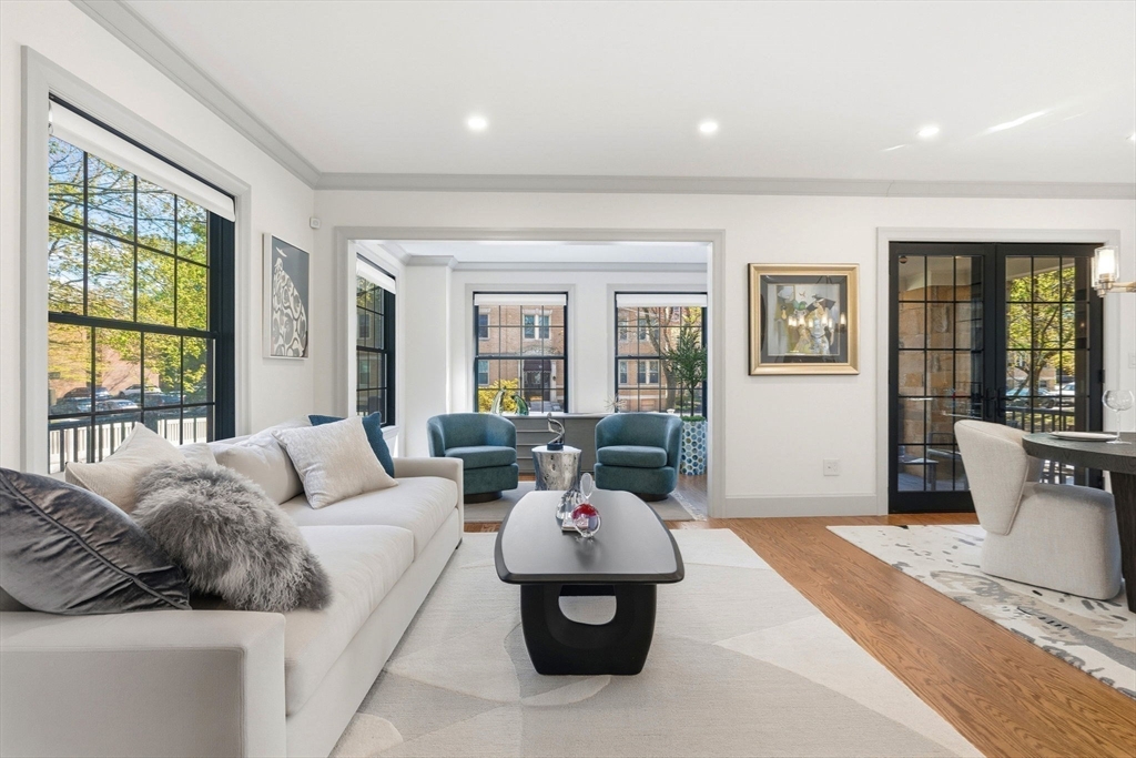 8 Stetson St, Brookline, MA Photo #6