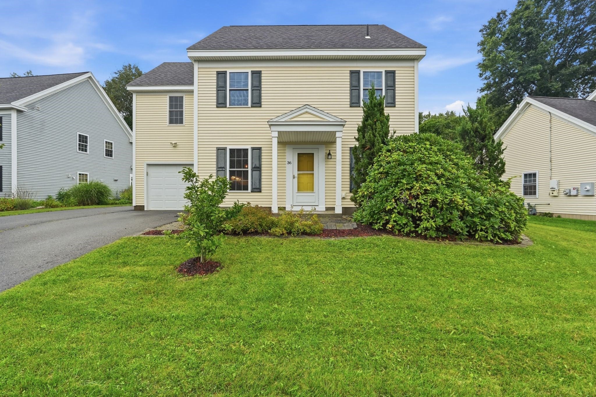 36 Treehouse Cir, Easthampton, MA Photo #1