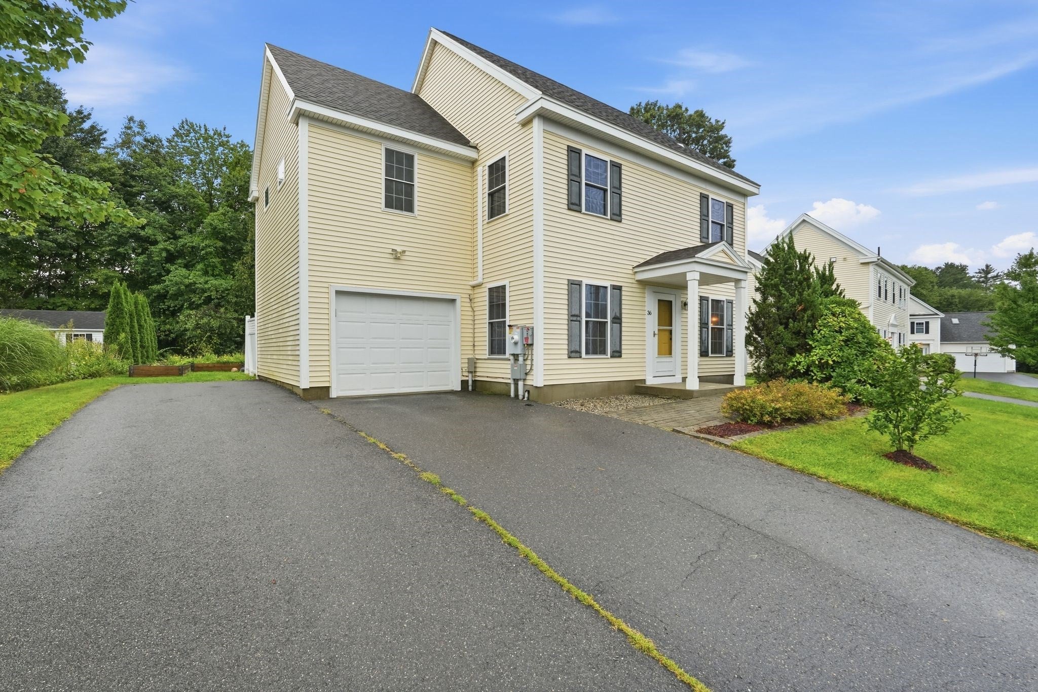 36 Treehouse Cir