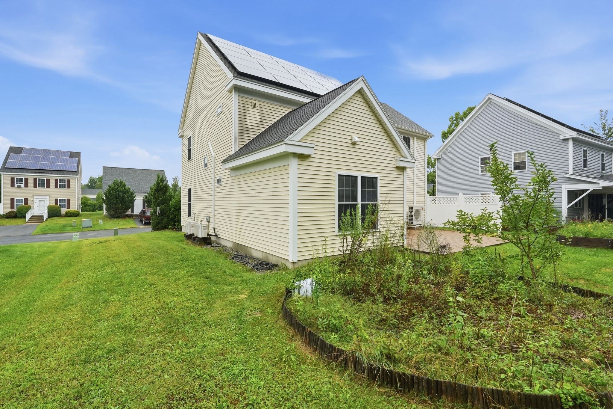 36 Treehouse Cir, Easthampton, MA Photo #35