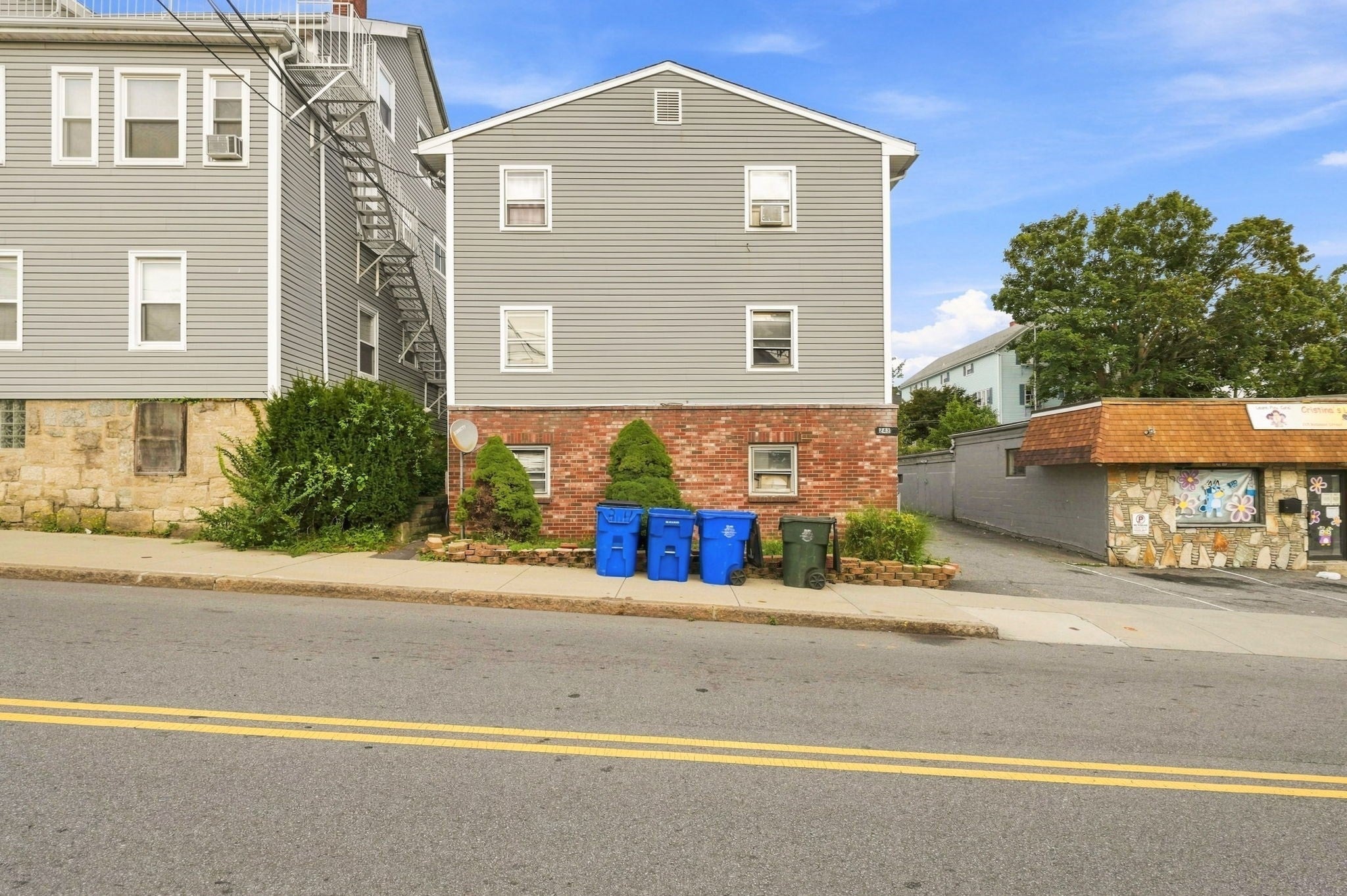243 Robeson St #6, Fall River, MA, 243 Robeson St #6, Fall River, MA Photo #3