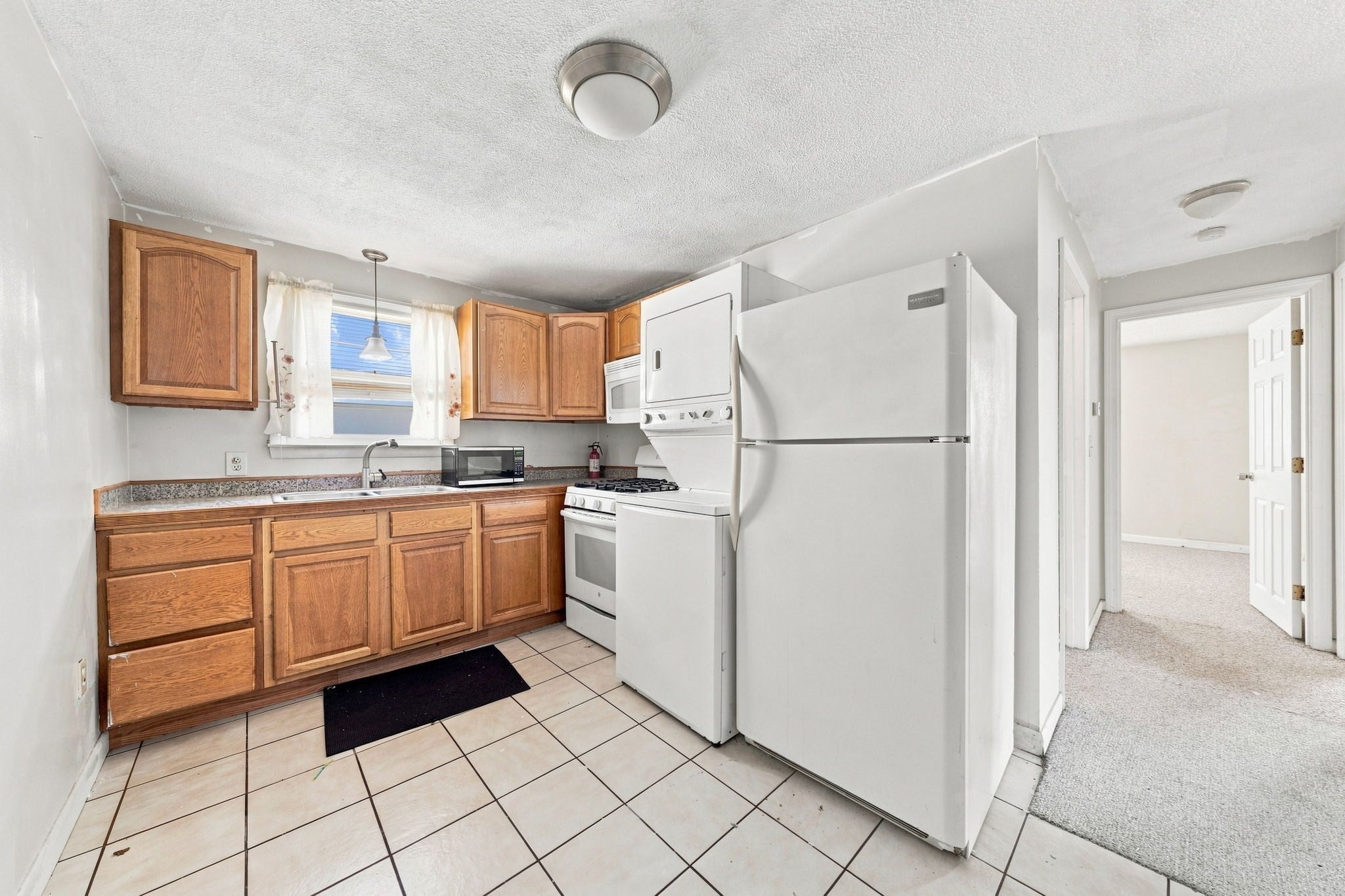243 Robeson St #6, Fall River, MA, 243 Robeson St #6, Fall River, MA Photo #6