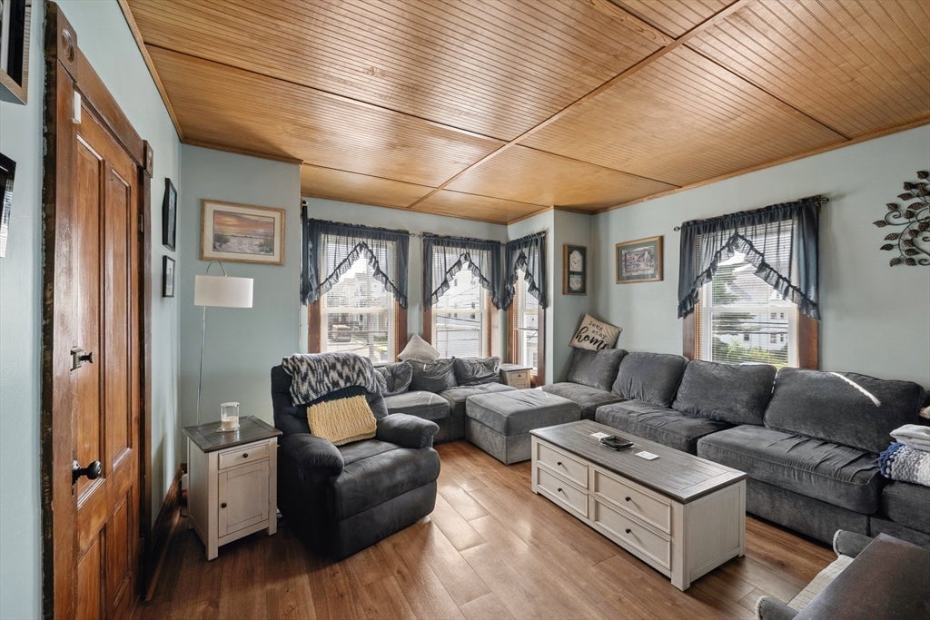 185 Richmond St, New Bedford, MA, 185 Richmond St, New Bedford, MA Photo #31