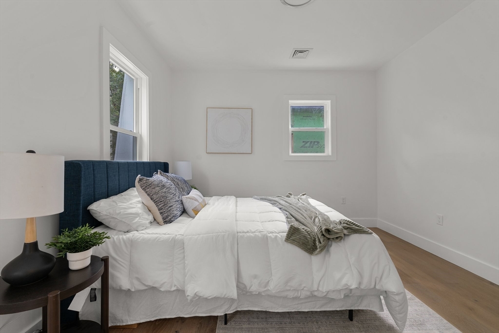 Cambridge, Massachusetts 02139, United States, 2 Bedrooms Bedrooms, ,1 BathroomBathrooms,Residential,Active,199274