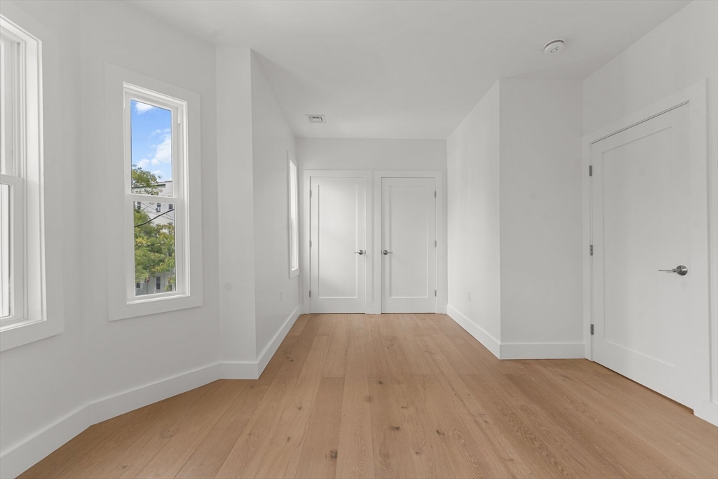 Cambridge, Massachusetts 02139, United States, 2 Bedrooms Bedrooms, ,1 BathroomBathrooms,Residential,Active,199274