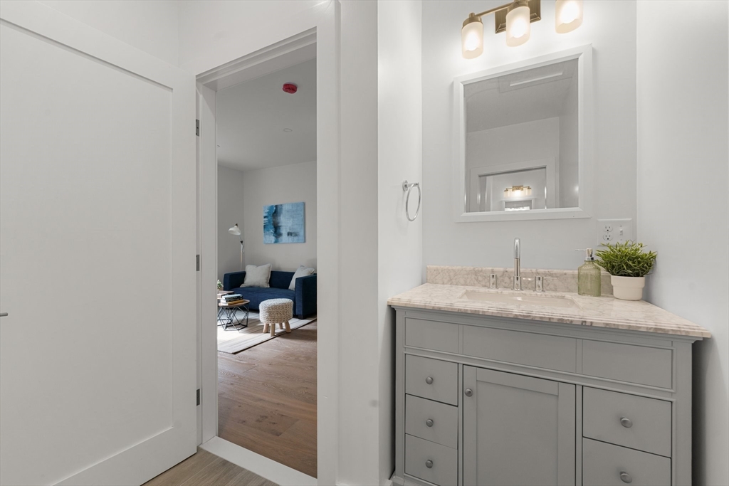 Cambridge, Massachusetts 02139, United States, 2 Bedrooms Bedrooms, ,1 BathroomBathrooms,Residential,Active,199274