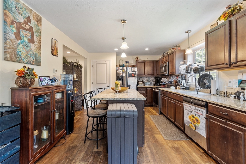 156 Bayberry Cir