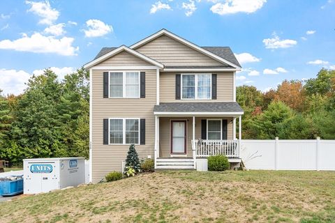 156 Bayberry Cir Winchendon MA 01475