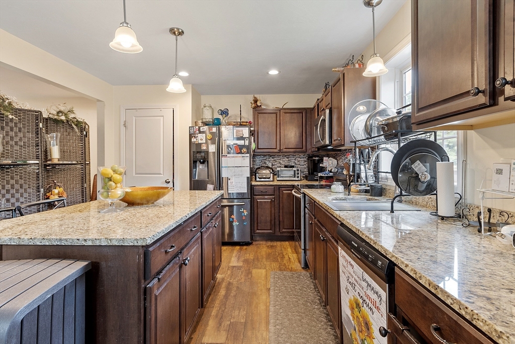 156 Bayberry Cir