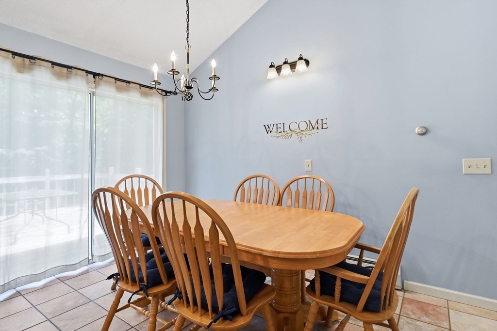414 Mountain Rd, Holyoke, MA Photo #15