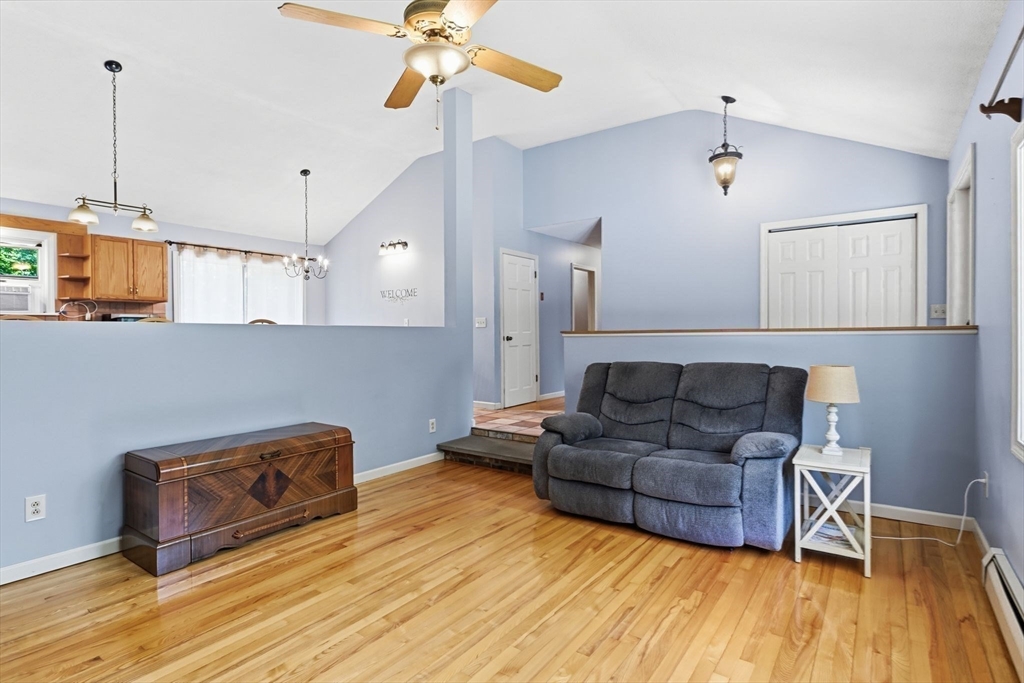 414 Mountain Rd, Holyoke, MA Photo #18