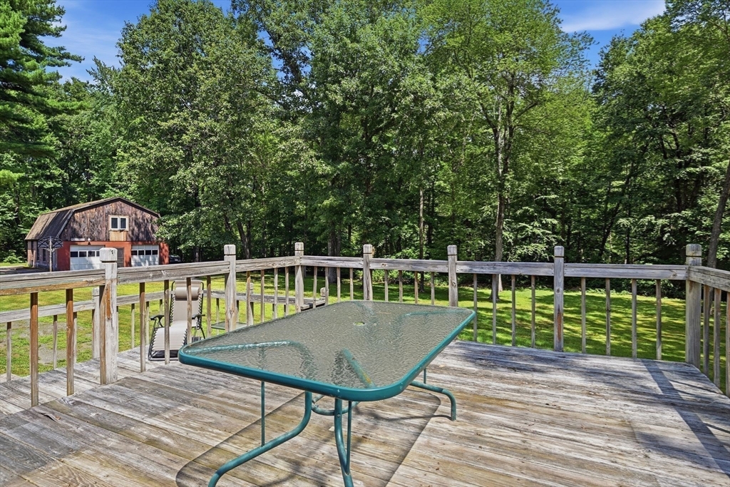414 Mountain Rd, Holyoke, MA Photo #37