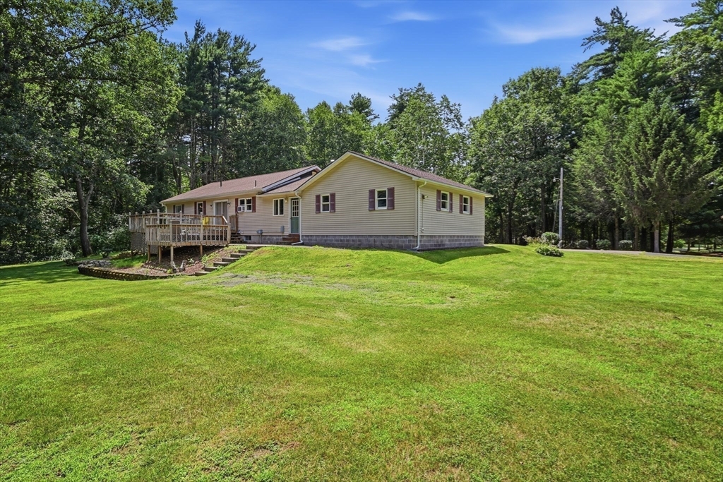 414 Mountain Rd, Holyoke, MA Photo #34