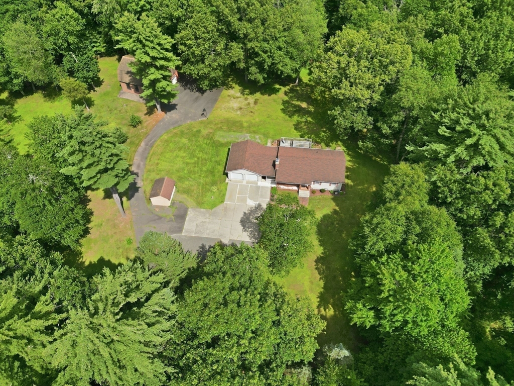 414 Mountain Rd, Holyoke, MA Photo #41