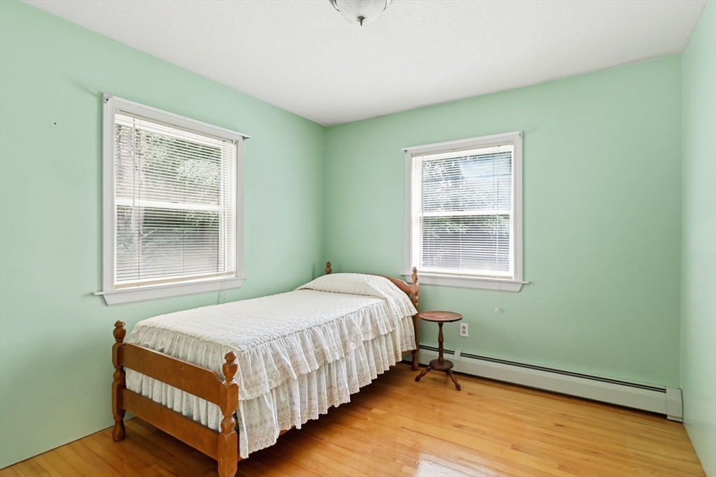 414 Mountain Rd, Holyoke, MA Photo #22