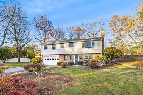 Photo of 31 Styles Drive, Peabody, MA 01960 (MLS # 73474570)