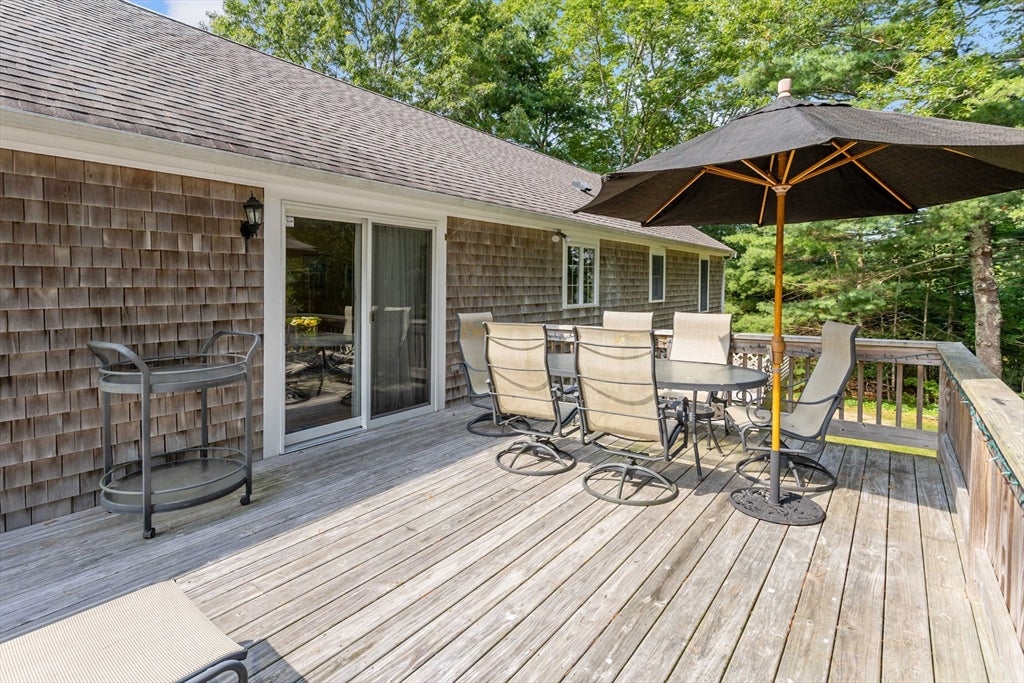 111 Westwind CIR, Barnstable, MA, 111 Westwind CIR, Barnstable, MA Photo #35