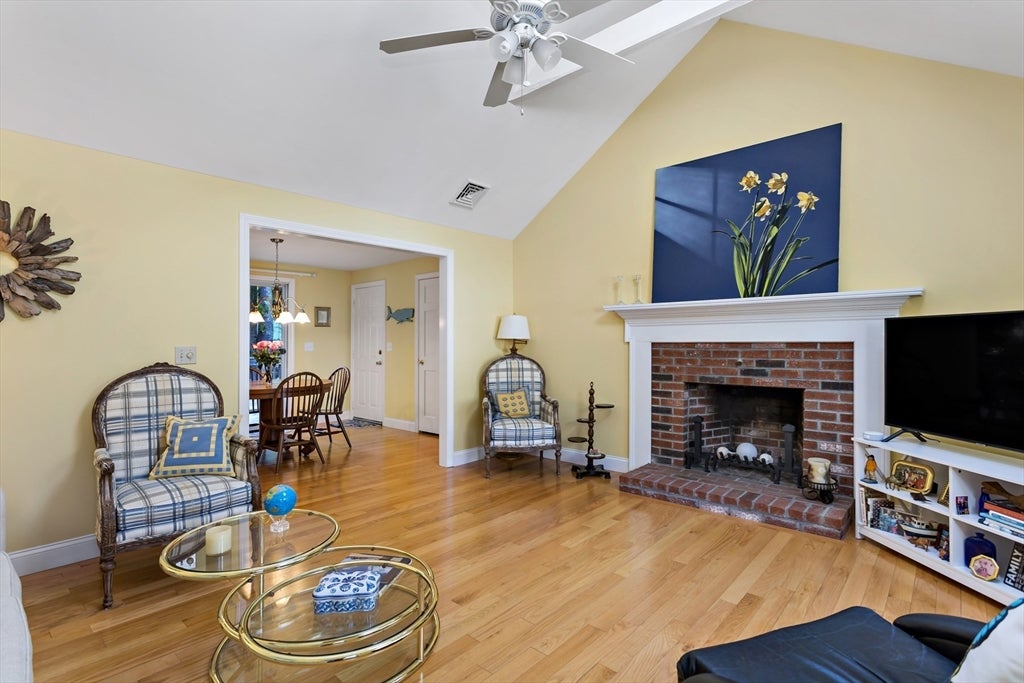 111 Westwind CIR, Barnstable, MA, 111 Westwind CIR, Barnstable, MA Photo #3