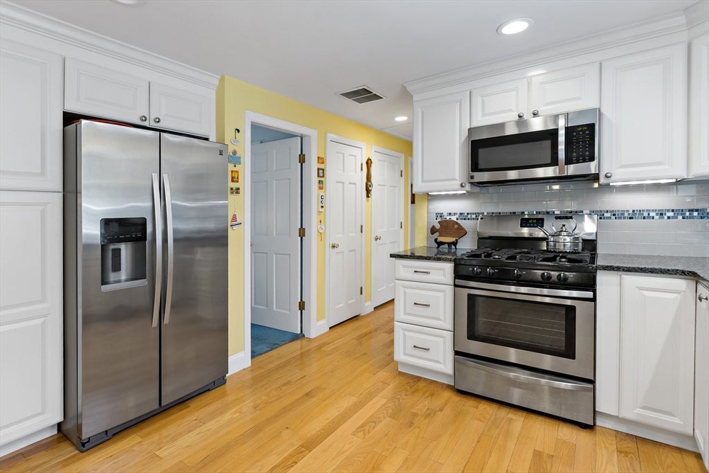 111 Westwind CIR, Barnstable, MA, 111 Westwind CIR, Barnstable, MA Photo #12
