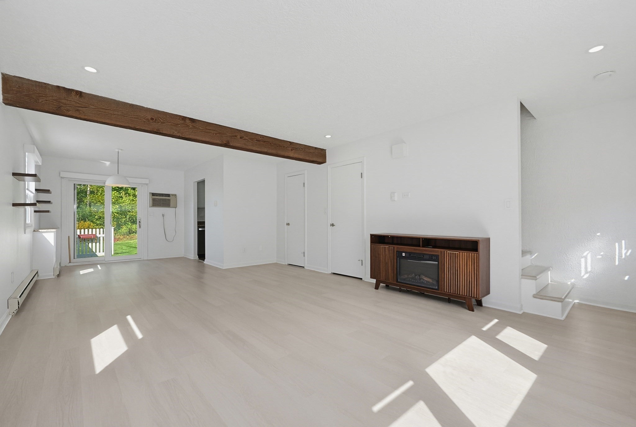 371 Lancaster St #1, West Boylston, MA, 371 Lancaster St #1, West Boylston, MA Photo #3