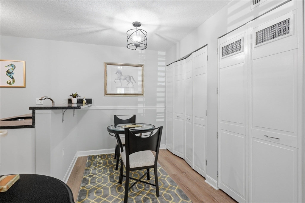 11 Walden Dr #10, Natick, MA Photo #14
