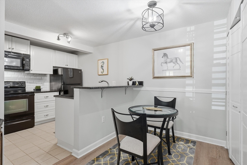 11 Walden Dr #10, Natick, MA Photo #13