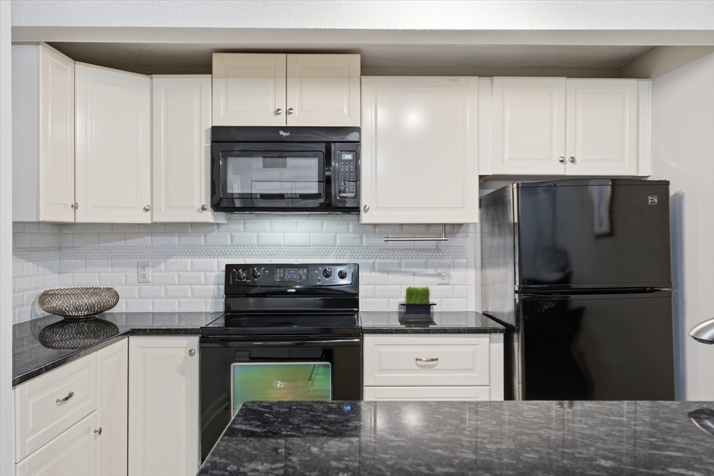 11 Walden Dr #10, Natick, MA Photo #8