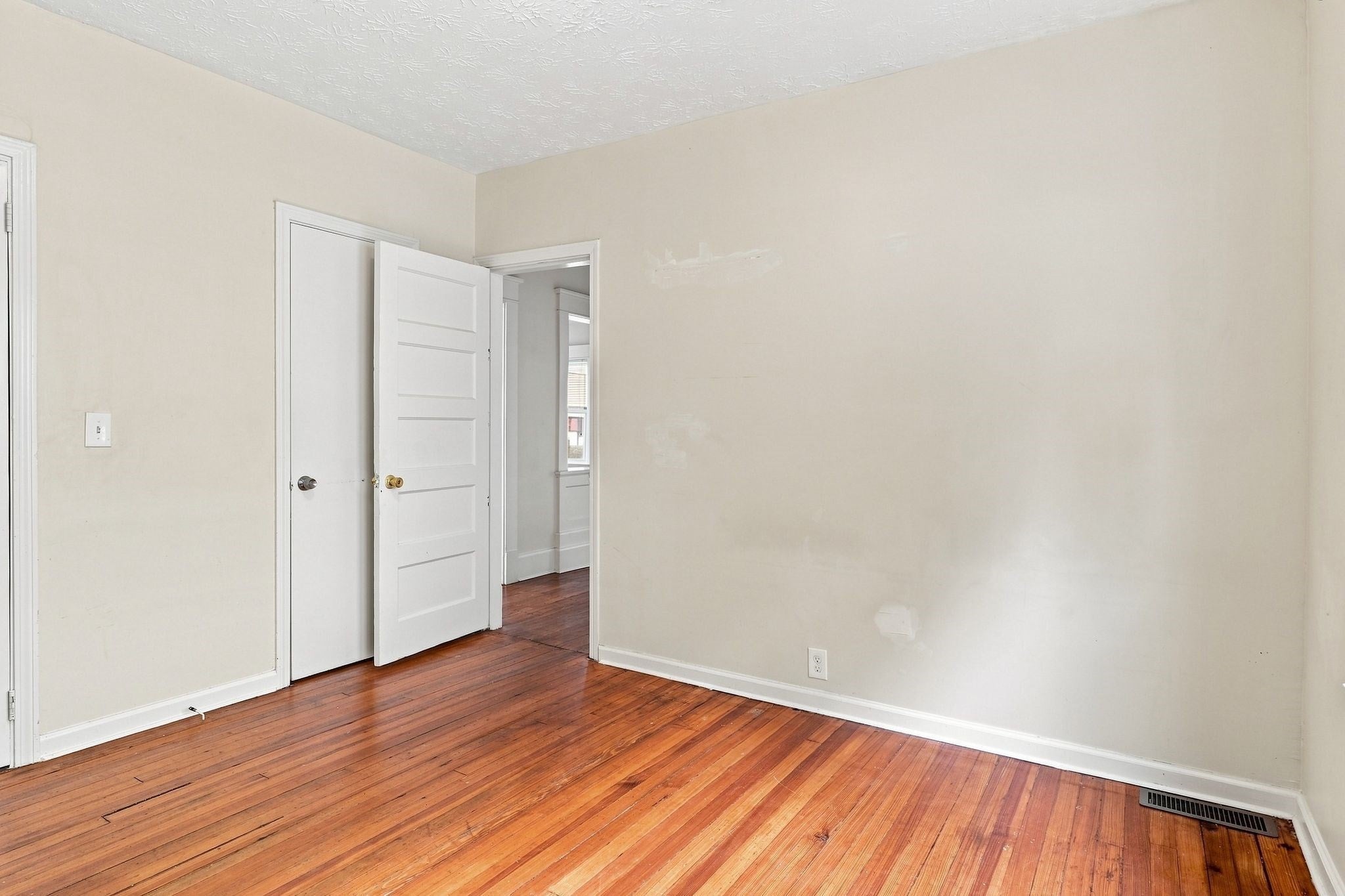 118-120 Commonwealth Ave, Springfield, MA, 118-120 Commonwealth Ave, Springfield, MA Photo #15