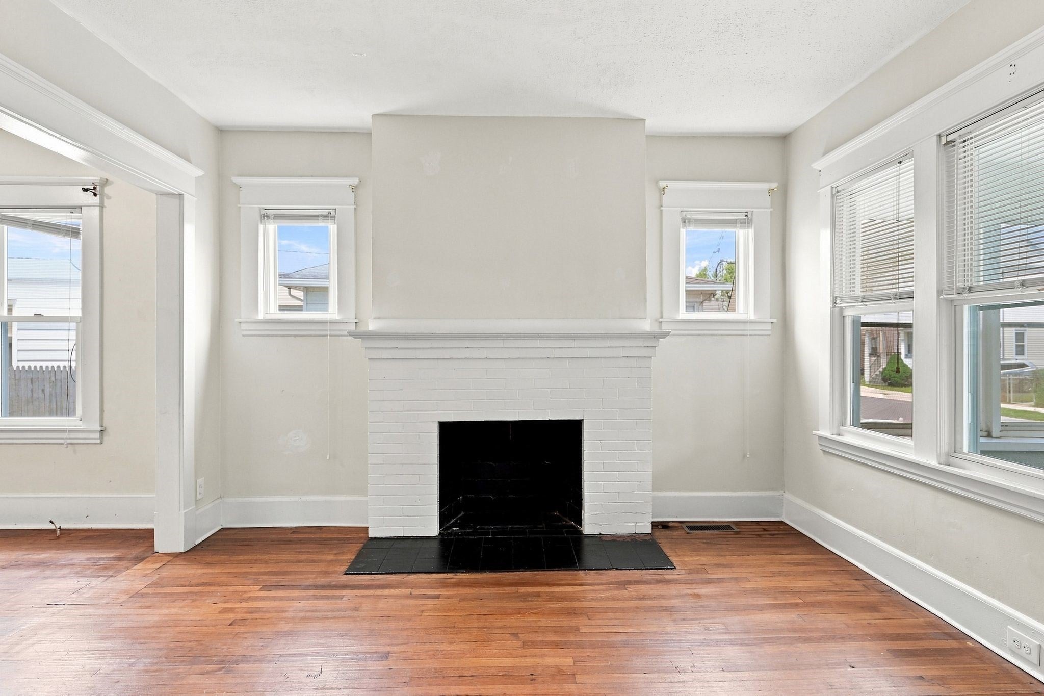 118-120 Commonwealth Ave, Springfield, MA, 118-120 Commonwealth Ave, Springfield, MA Photo #8