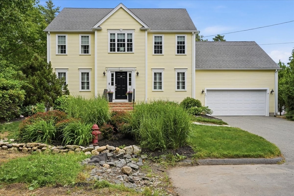 37 Sylvia St
