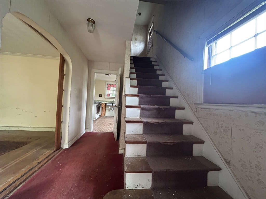 327 Appleton St