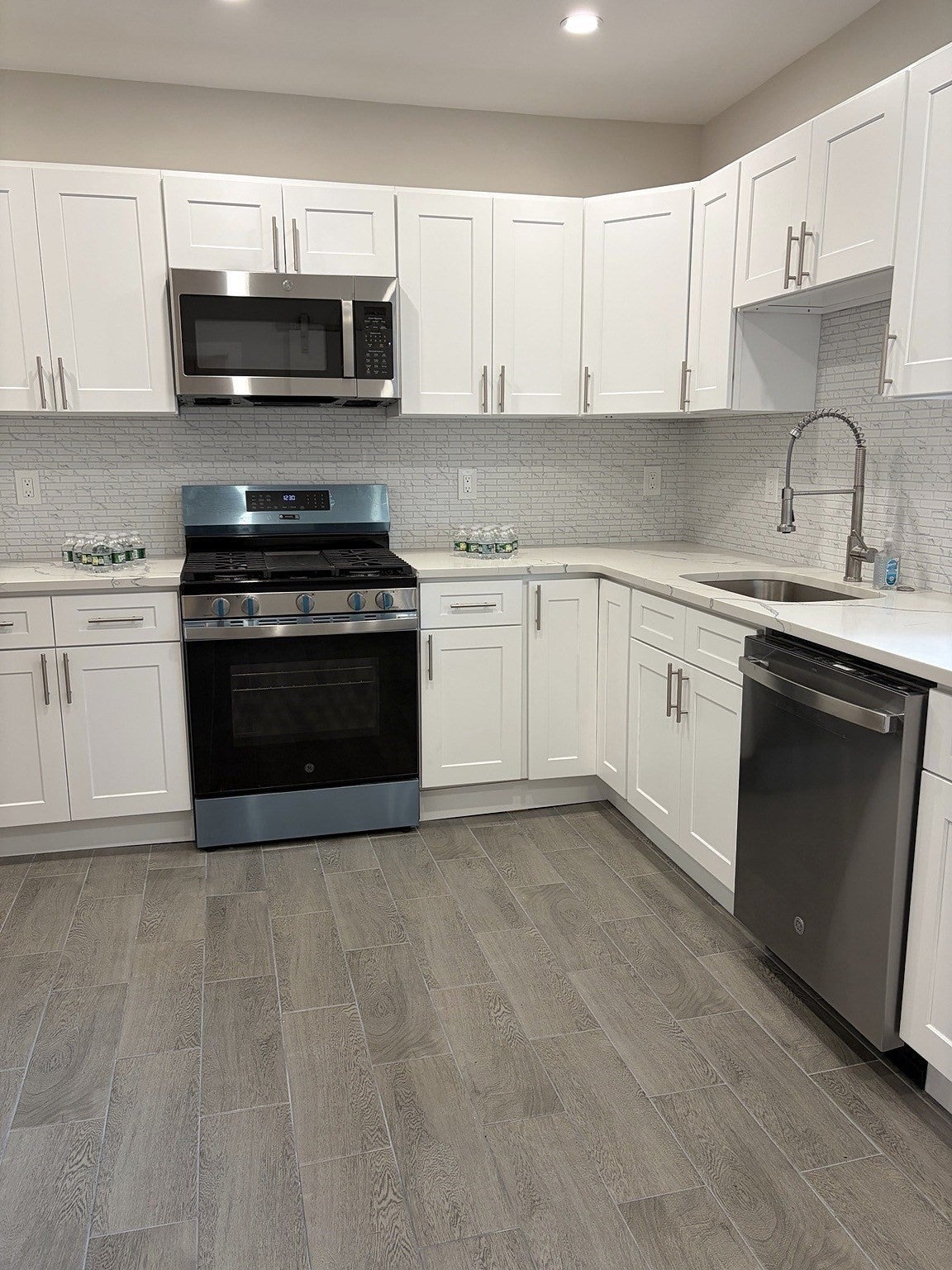 11 Mount Pleasant St #1, Waltham, MA, 11 Mount Pleasant St #1, Waltham, MA Photo #2