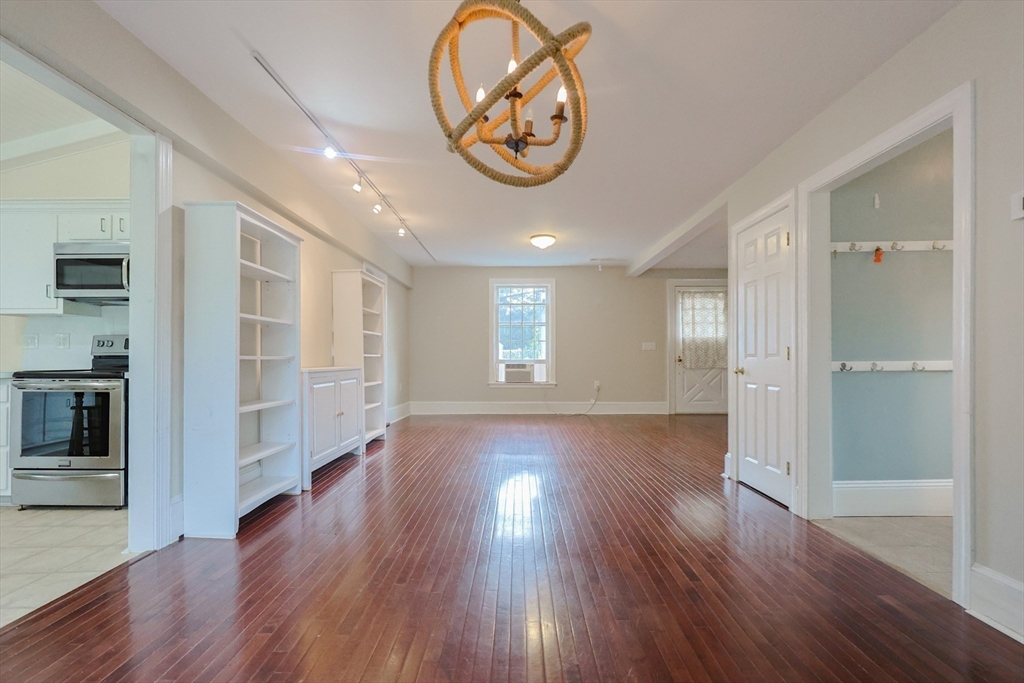 29 Lincoln Ave. 1