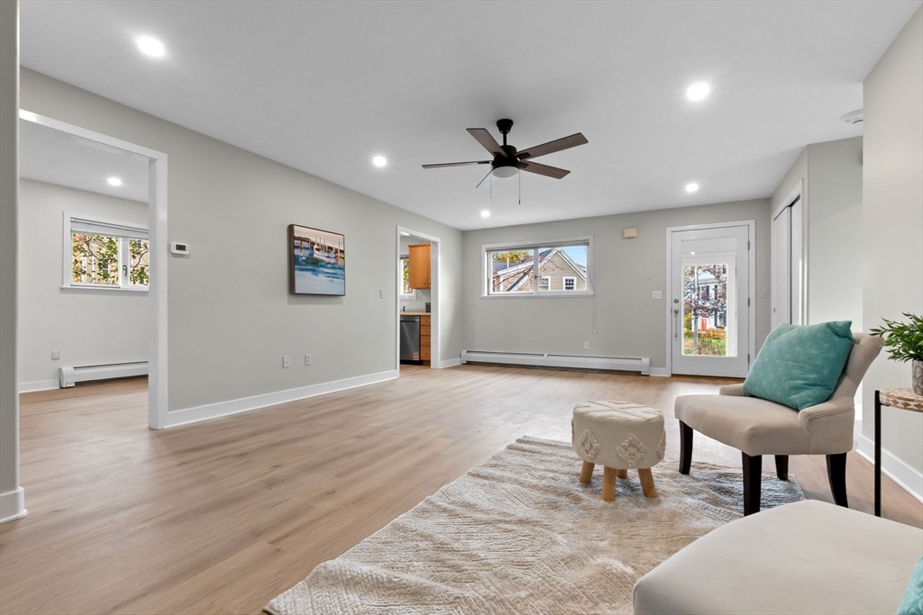 15 Bromfield Court R