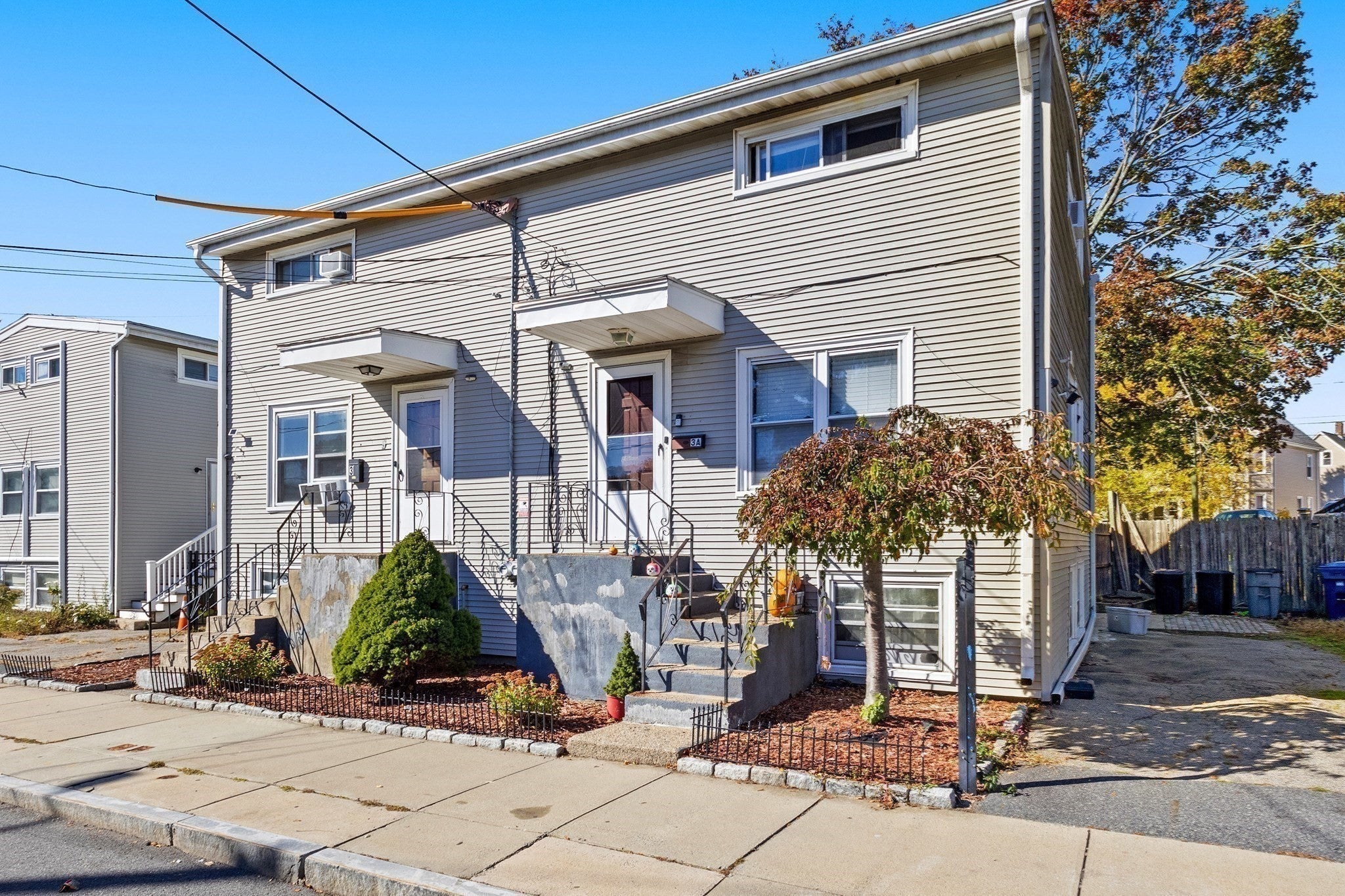 3 Edson St